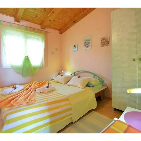 Sunce 公寓 穆泰尔岛